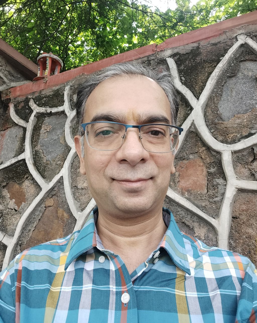 Sanjay Gupta_author of River of Love.jpg